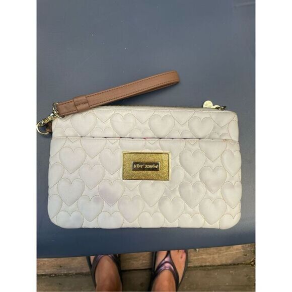 Betsey Johnson Wallet - Picture 1 of 7